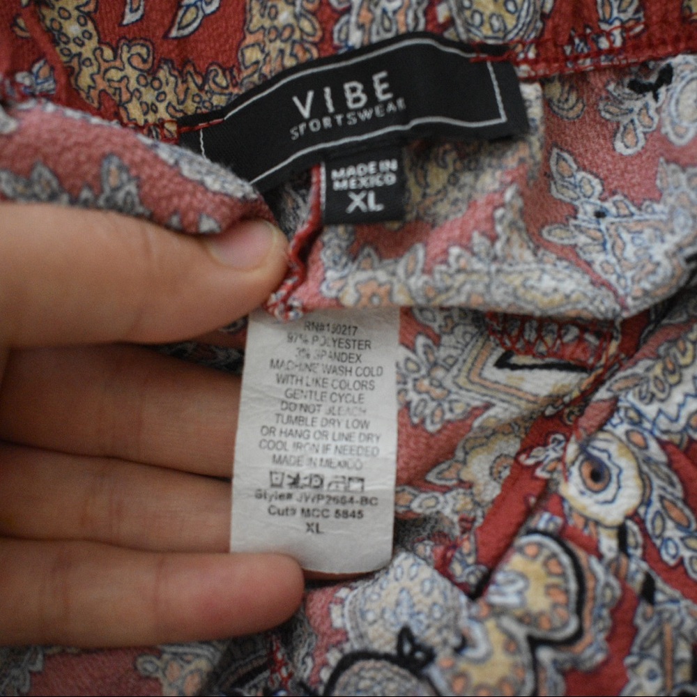 VIBE sportswear shorts - Picture 2 of 5